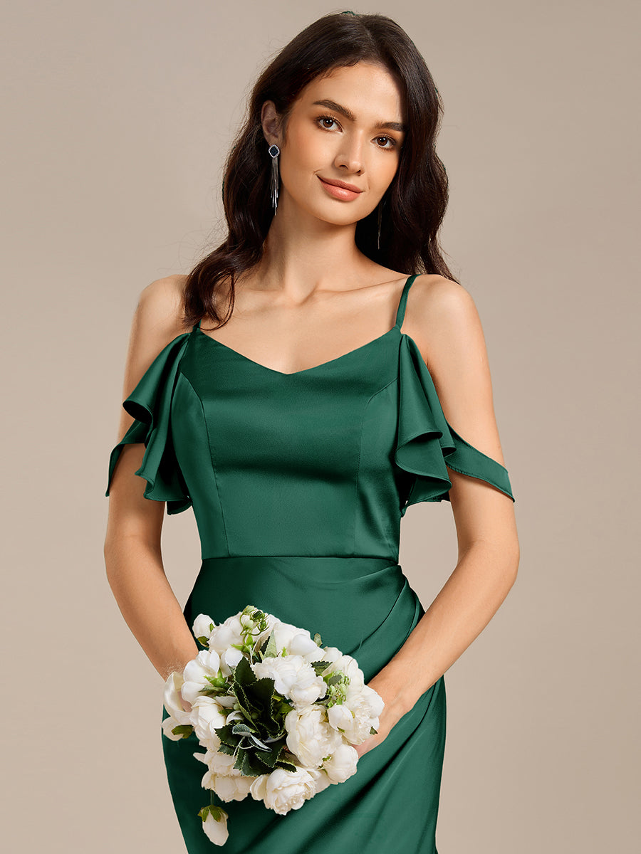 Robe mi-longue en satin à épaules dénudées et manches à volants #Couleur_Vert Fonce