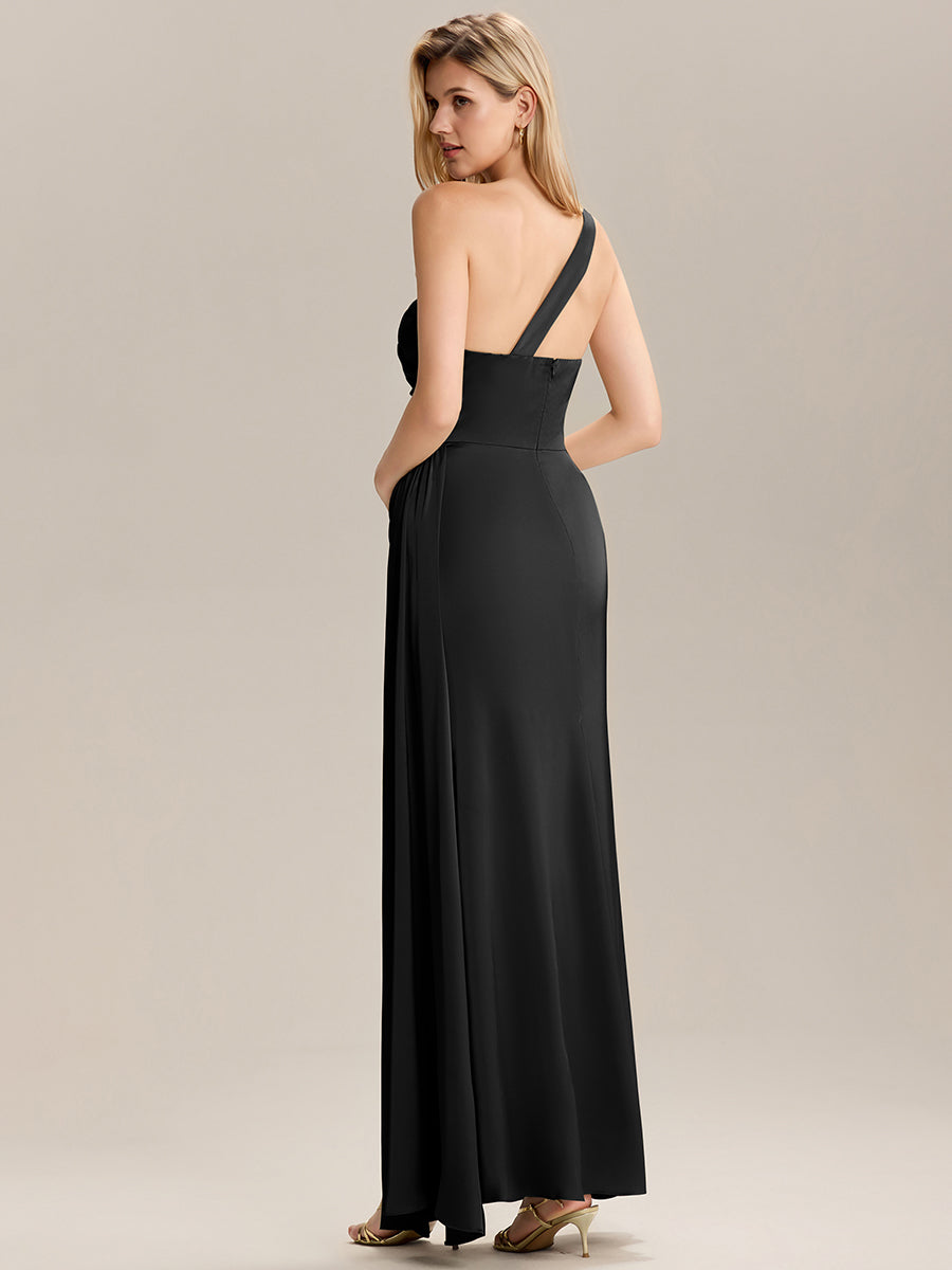 Robe de demoiselle d'honneur asymétrique sans manches longue  #Couleur_Noir