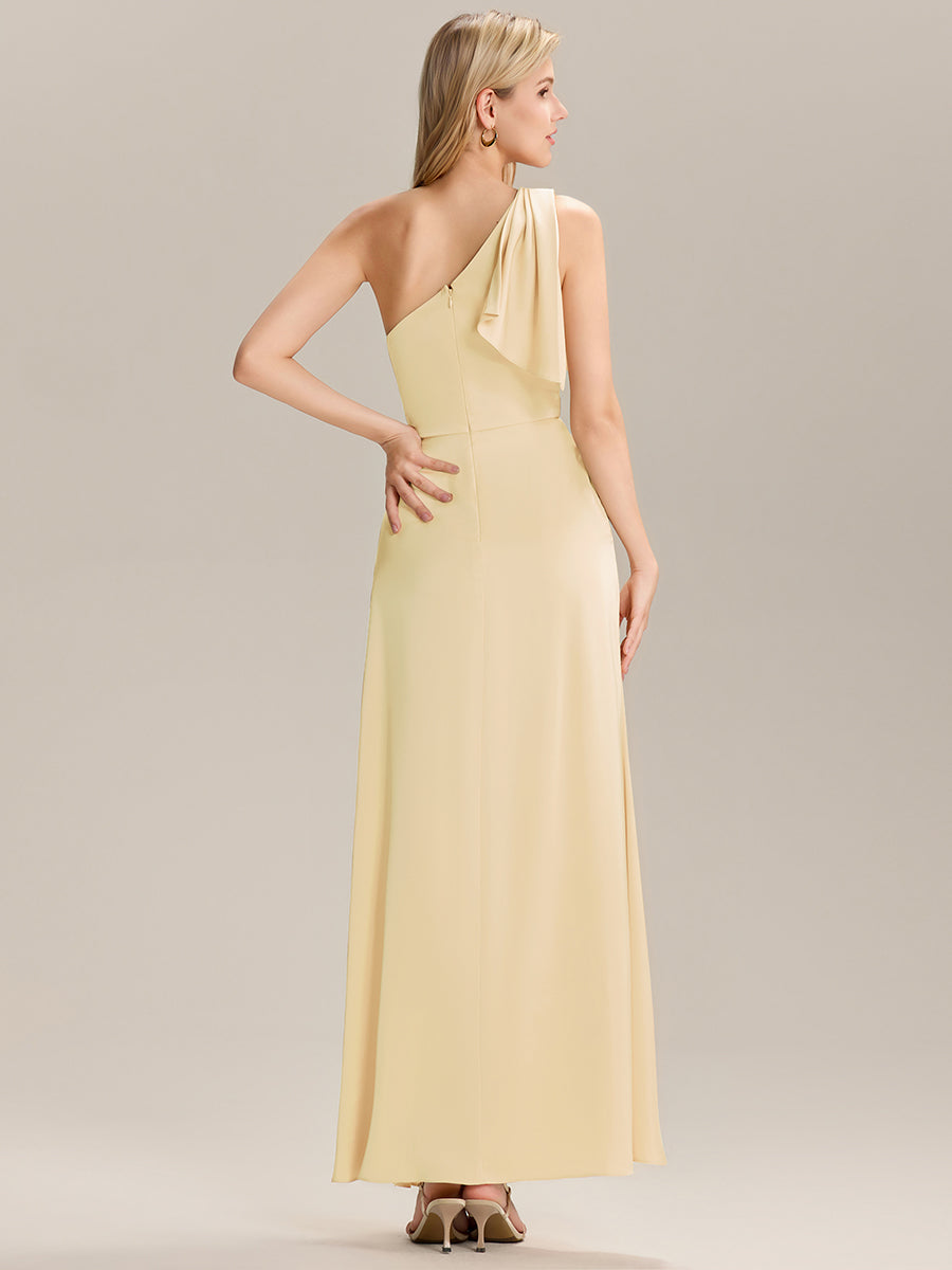 Robe longue asymétrique sans manches fente haute #Couleur_Jaune