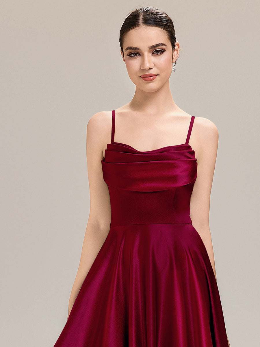 Robe sans manches en A longueur de sol avec décolleté en V profond et embellissements en strass Robe de demoiselle d'honneur #Couleur_Bordeaux