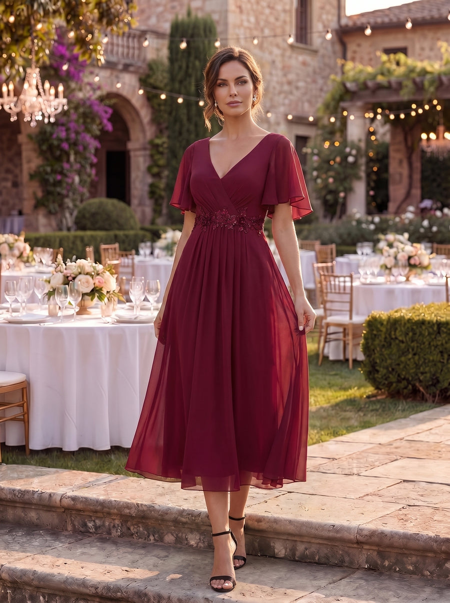 Robe d'invité de mariage mi-longue en mousseline à col en V avec appliques à la taille #Couleur_Bordeaux