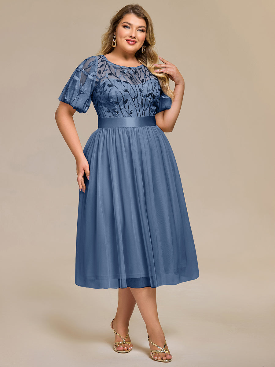 Robe d'invité de mariage trapèze en mousseline fluide à encolure ronde et longueur au genou #Couleur_Marine Fume