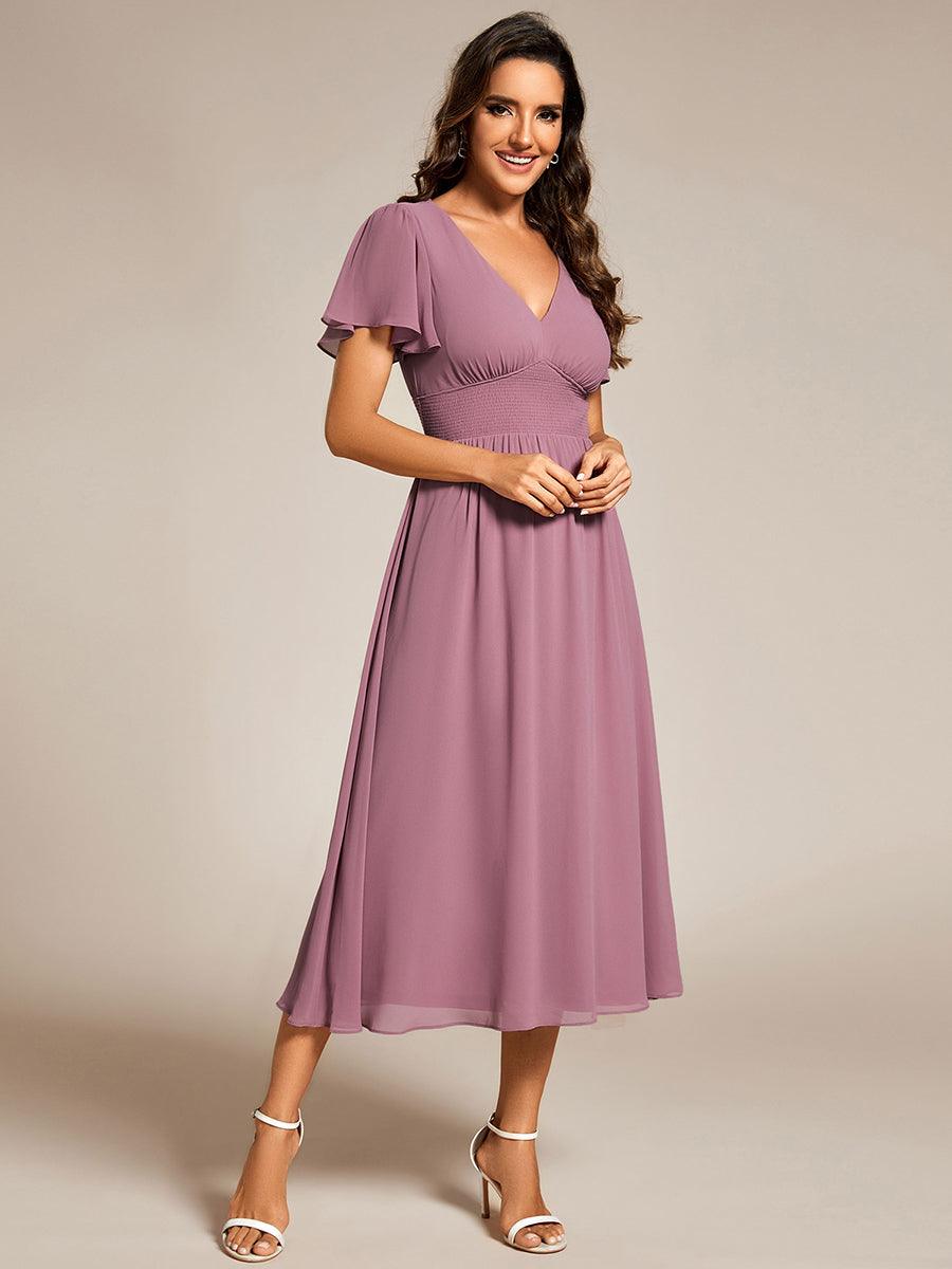 Robe d'invité de mariage mi-longue à col en V et manches à volants #Couleur_Orchidee
