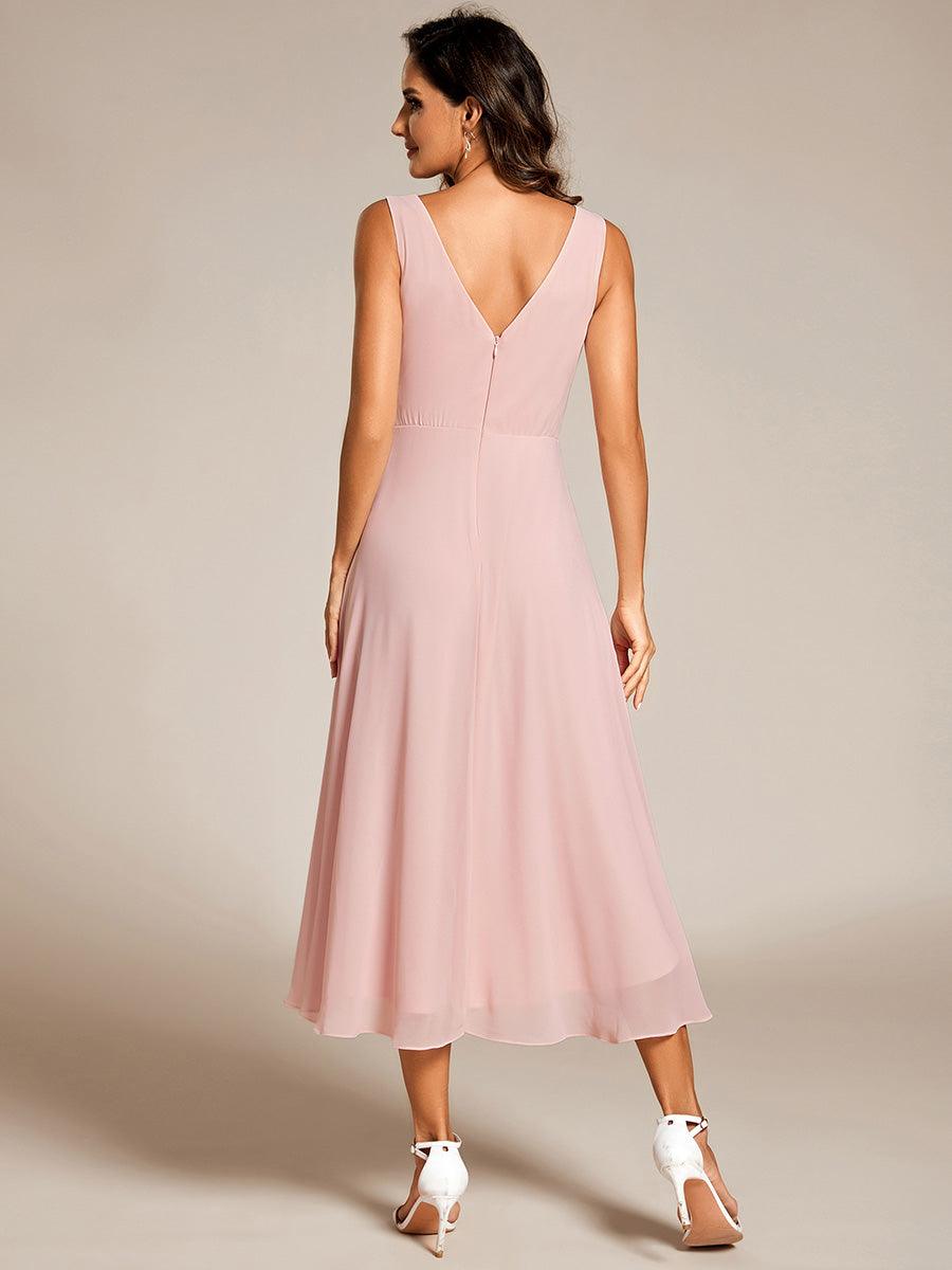 Robe d'invité de mariage élégante en mousseline de soie plissée sans manches à col en V #Couleur_Rose