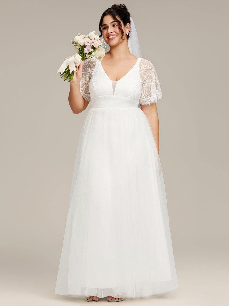 Robe de mariée en tulle avec col en V et manches plissées #color_Blanc