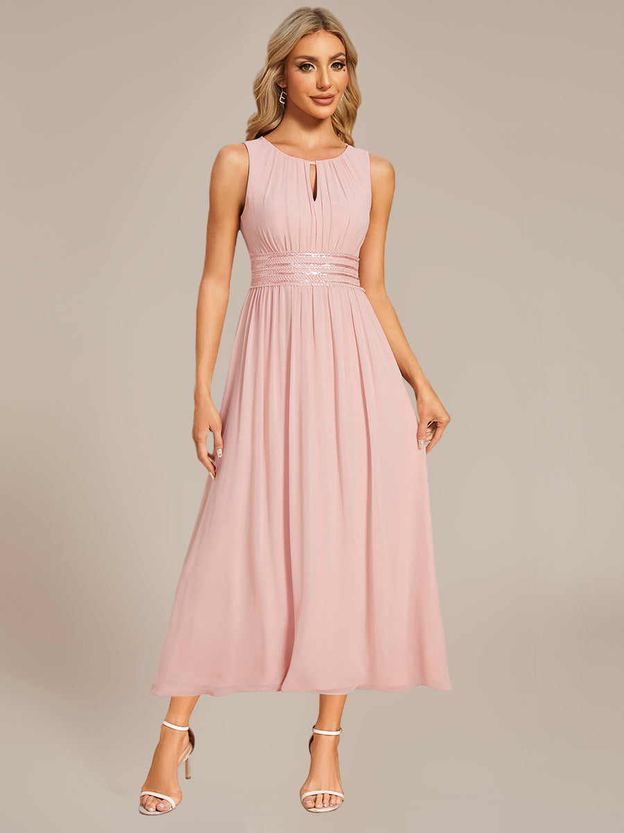 Robe de demoiselle d'honneur mi-longue en mousseline avec taille froncée #Couleur_Rose