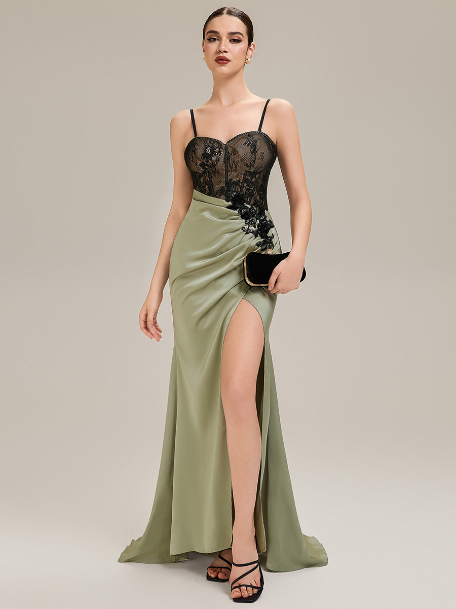 Robe de soirée chic sans bretelles sans manches en forme de sirène longueur sol avec dentelle à frange et détail corset #Couleur_Vert sauge
