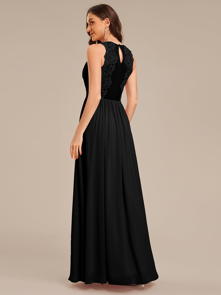 Robe d'invité de mariage trapèze en mousseline fluide à encolure ronde et longueur au genou #Couleur_Noir