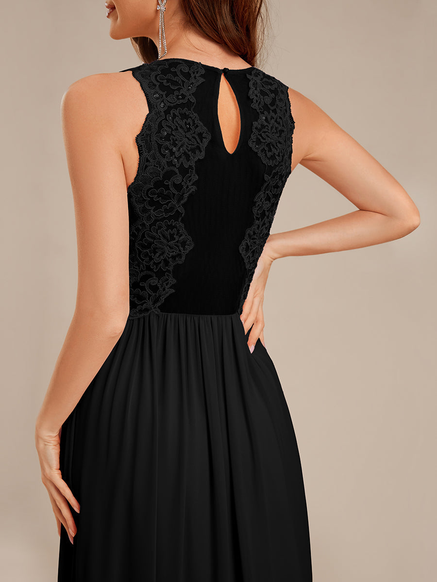 Robe d'invité de mariage trapèze en mousseline fluide à encolure ronde et longueur au genou #Couleur_Noir