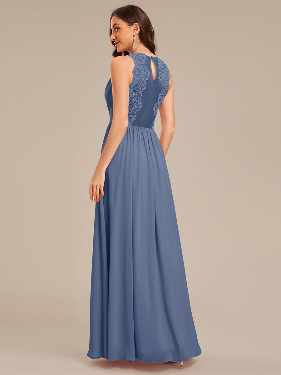 Robe d'invité de mariage trapèze en mousseline fluide à encolure ronde et longueur au genou #Couleur_Marine Fume