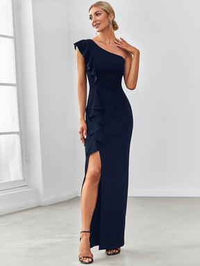 Robe élégante à une épaule fendue et extensible avec des volants