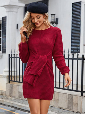 Robe pull moulante en tricot côtelé à taille nouée à la taille
