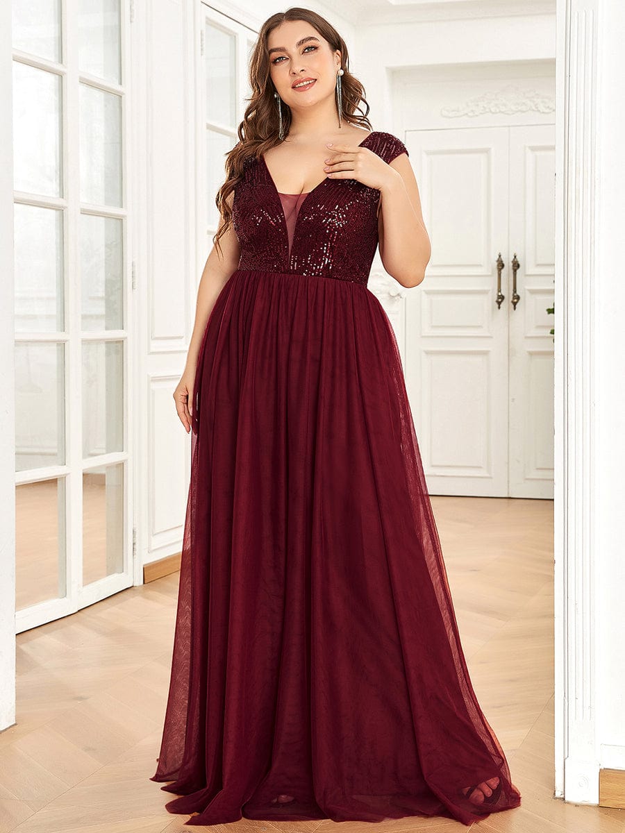 Robe de soirée en tulle à encolure en V plongeante à sequins et illusion de grande taille