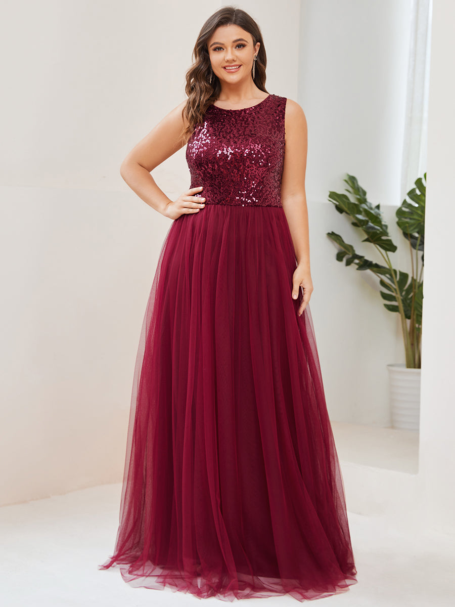 Robe de soirée en tulle sans manches à sequins et dos à lacets