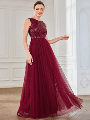 Robe de soirée en tulle sans manches à sequins et dos à lacets