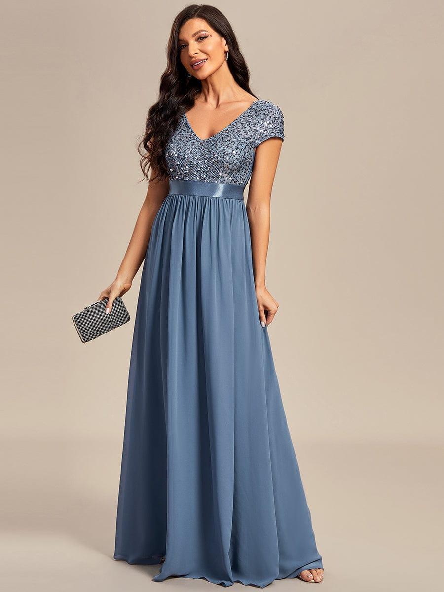 Robe de soirée taille empire à sequins et mousseline à encolure en V #Couleur_Marine Fume