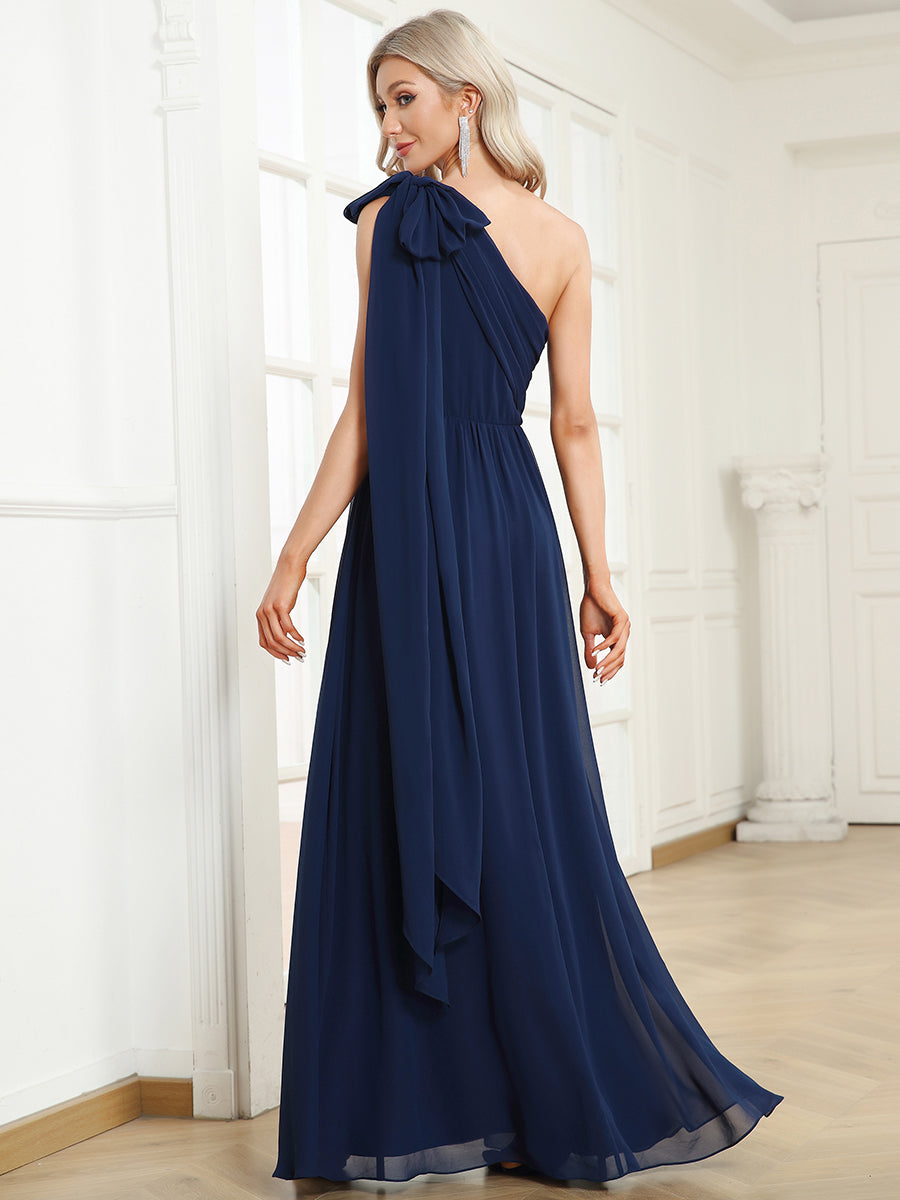 Robe de soirée asymétrique en mousseline à taille ornée #Couleur_Bleu Marine