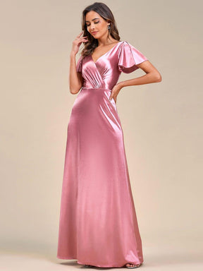 Robe de soirée en satin à manches volantées et col en V