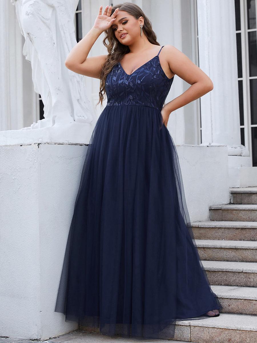Robe demoiselle d'honneur en tulle à col en V et bretelles minces brodées au sol #Couleur_Bleu Marine