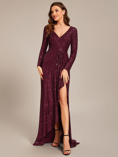 ever SYREN|Robe de soirée à manches longues, col en V, à sequins, ourlet asymétrique (Vente Finale)