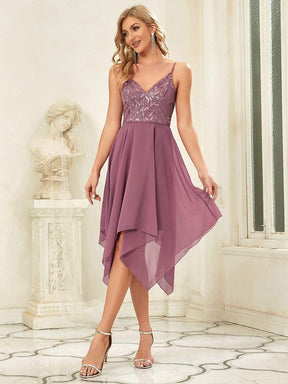 Robe de soirée midi à bretelles spaghetti et ourlet asymétrique