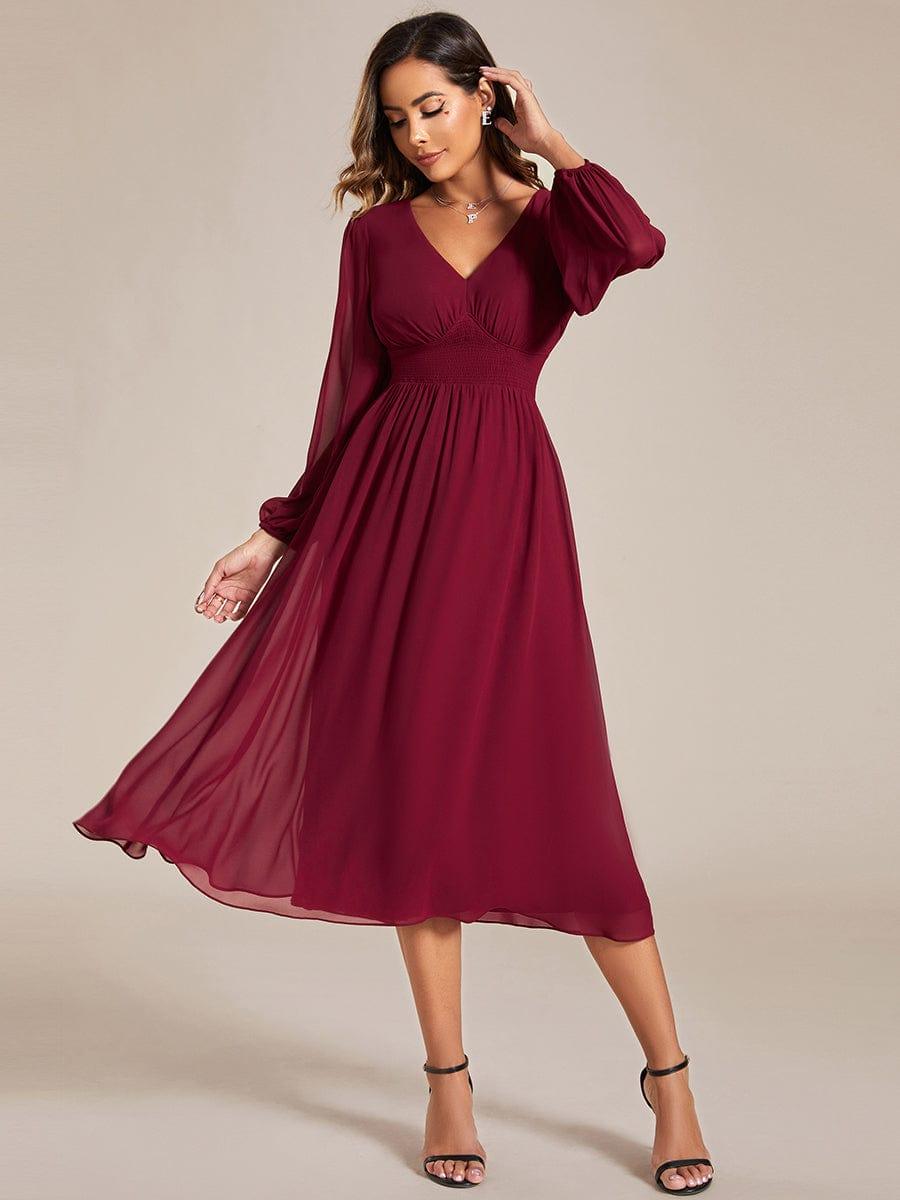 Robe invité mariage mi-longue élégante à col en V et manches longues #Couleur_Bordeaux