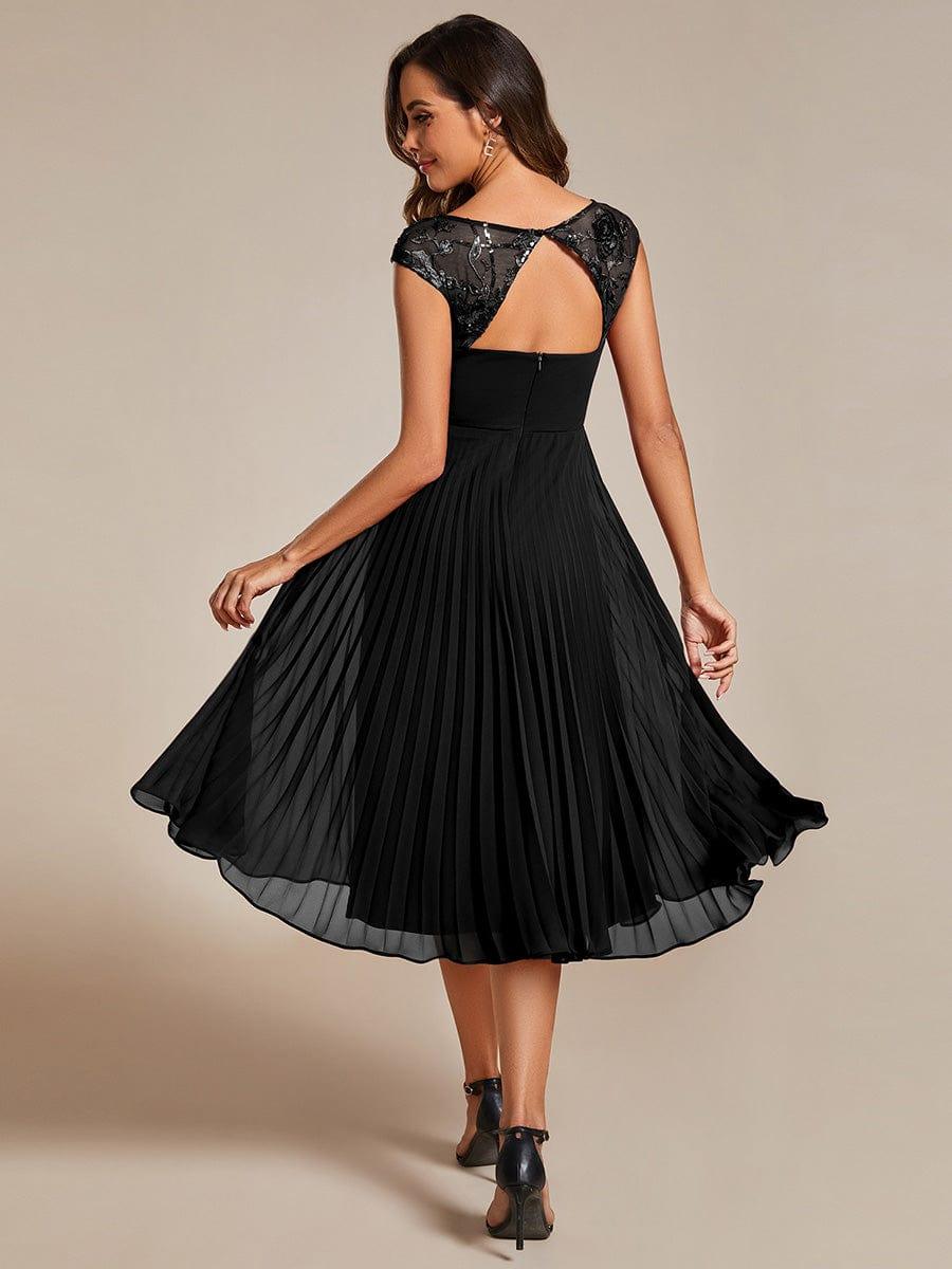 Robe d'invité de mariage trapèze en mousseline de soie à manches courtes avec plis et encolure ronde #Couleur_Noir