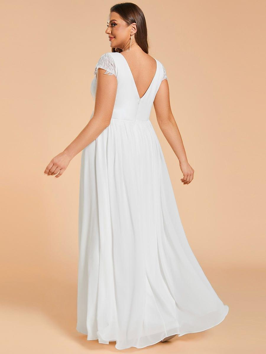 Robes de mariée grande taille à col en V et en mousseline plissée à manches courtes #Couleur_Blanc