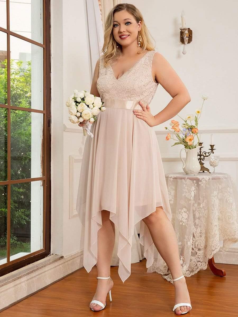 Robe de demoiselle d'honneur en dentelle et en mousseline de soie à col en V de grande taille #Couleur_Blush