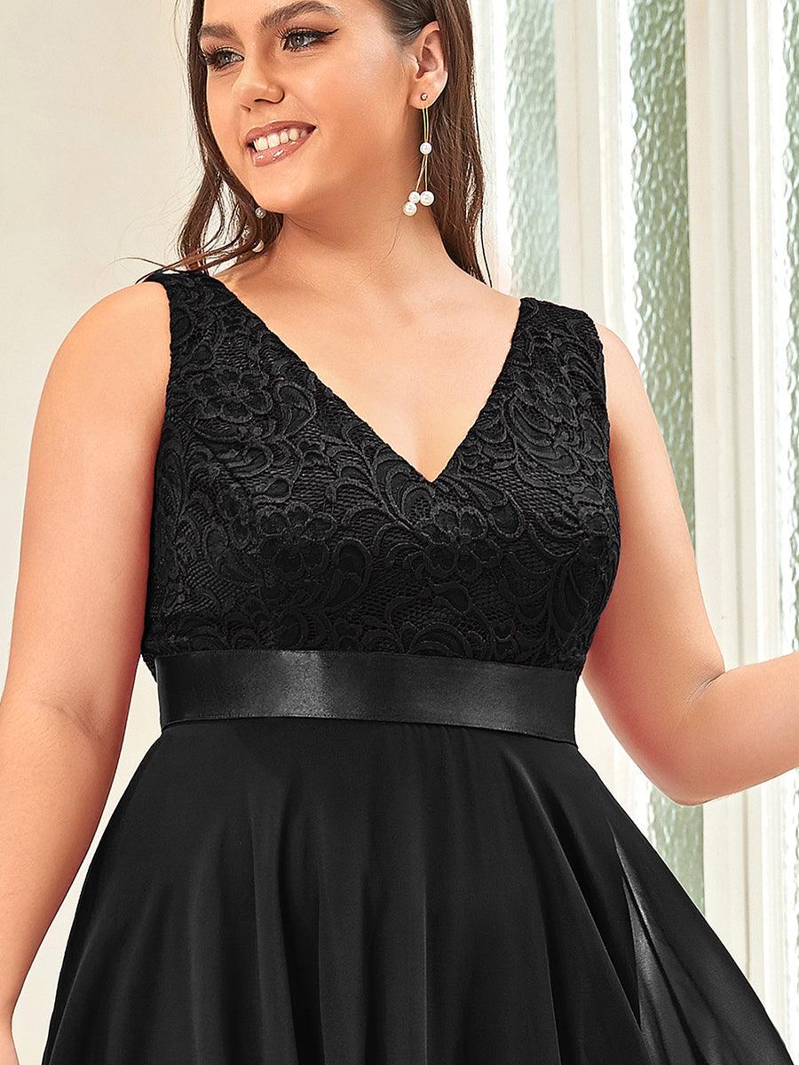 Robe de demoiselle d'honneur en dentelle et en mousseline de soie à col en V de grande taille #Couleur_Noir