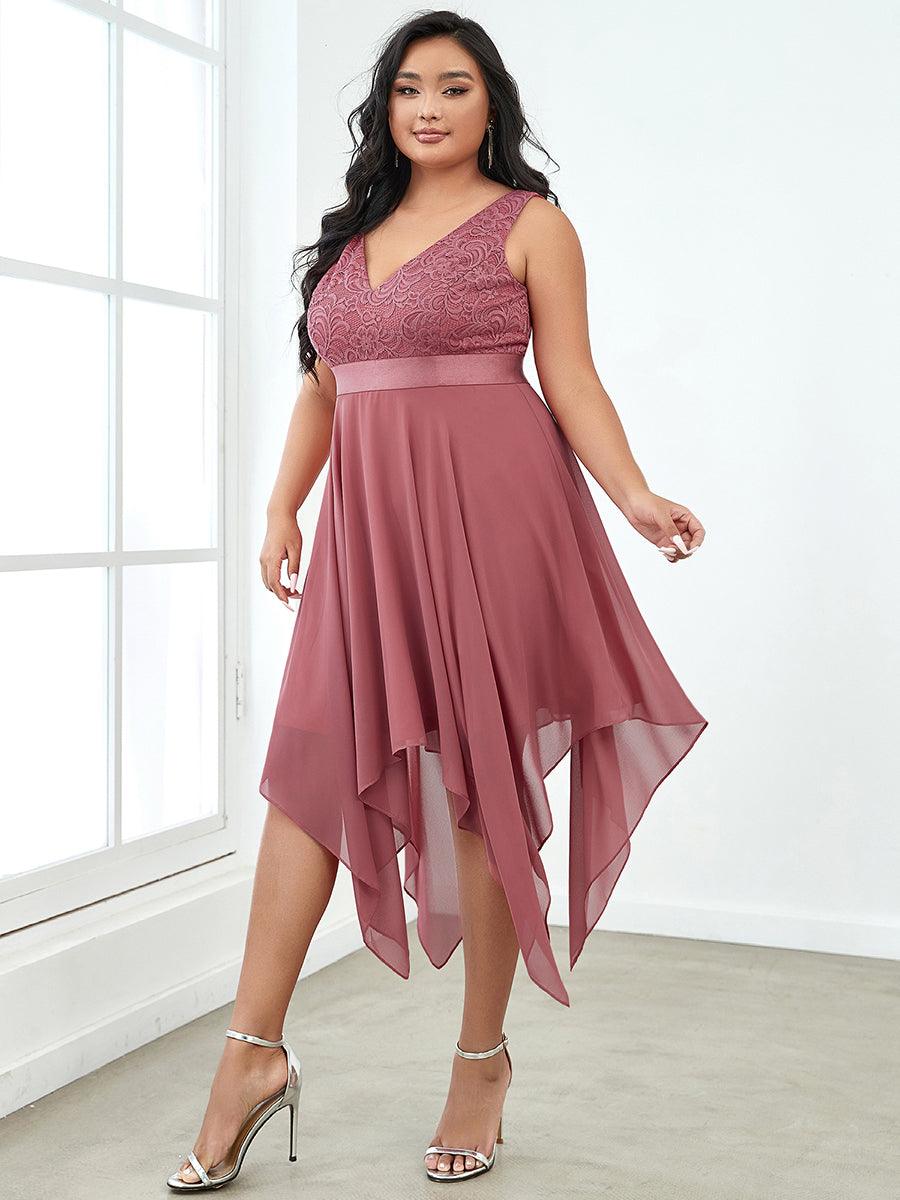Robe de demoiselle d'honneur en dentelle et en mousseline de soie à col en V de grande taille #Couleur_Rose corail
