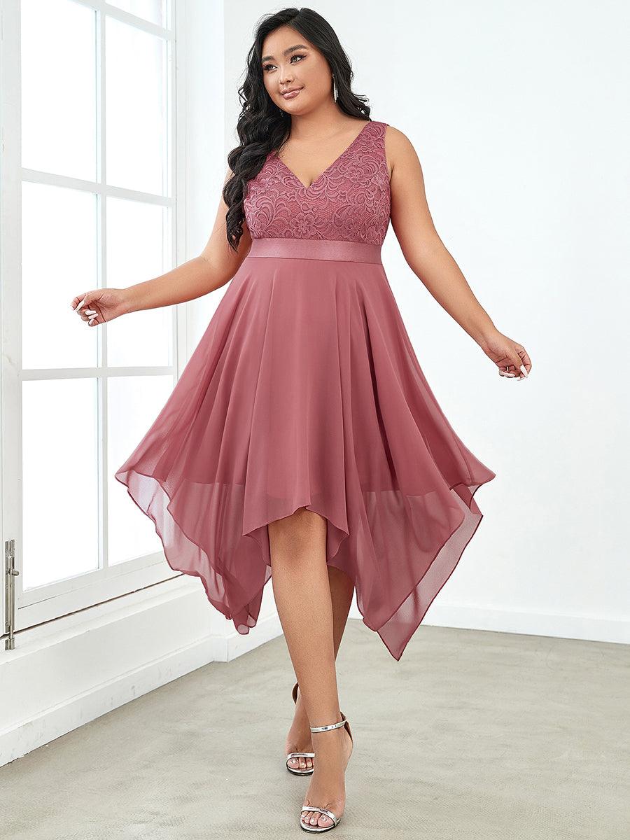 Robe de demoiselle d'honneur en dentelle et en mousseline de soie à col en V de grande taille #Couleur_Rose corail