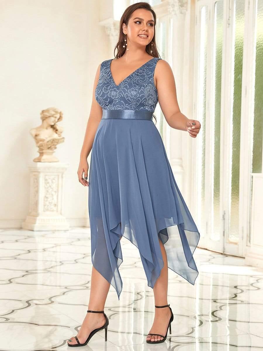 Robe de demoiselle d'honneur en dentelle et en mousseline de soie à col en V de grande taille #Couleur_Marine Fume