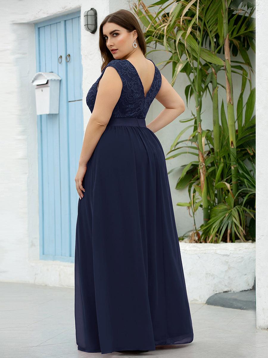 Robe Demoiselle d'Honneur Grande Taille avec Dos en V et Dentelle #Couleur_Bleu Marine