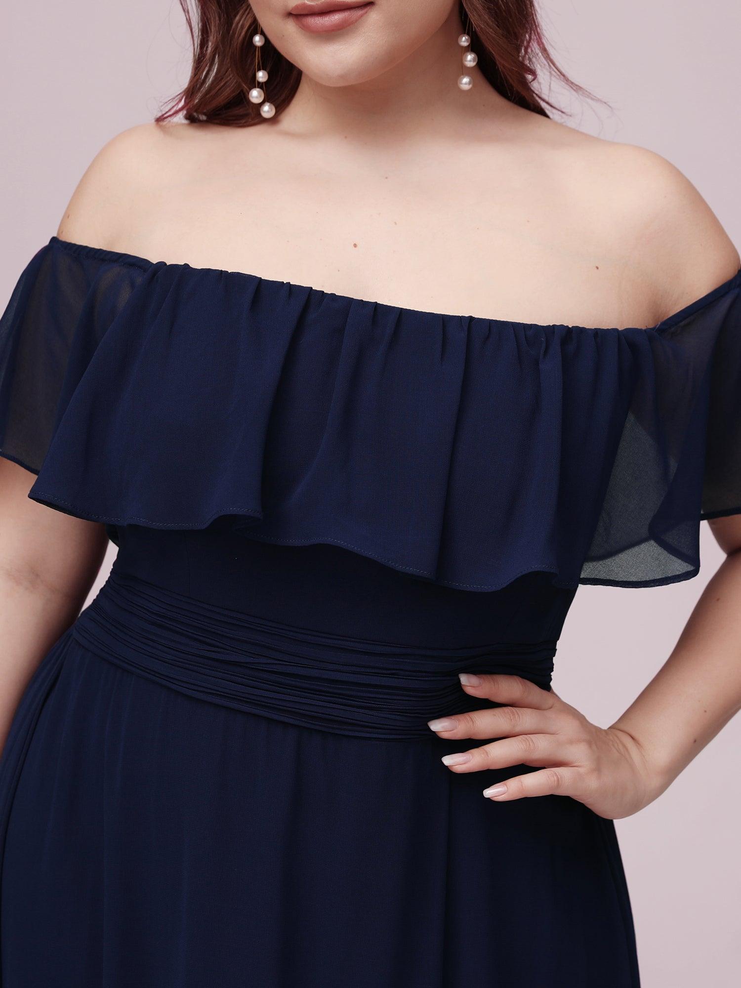 Robe de soirée grande taille à volants et épaules dénudéess #Couleur_Bleu Marine