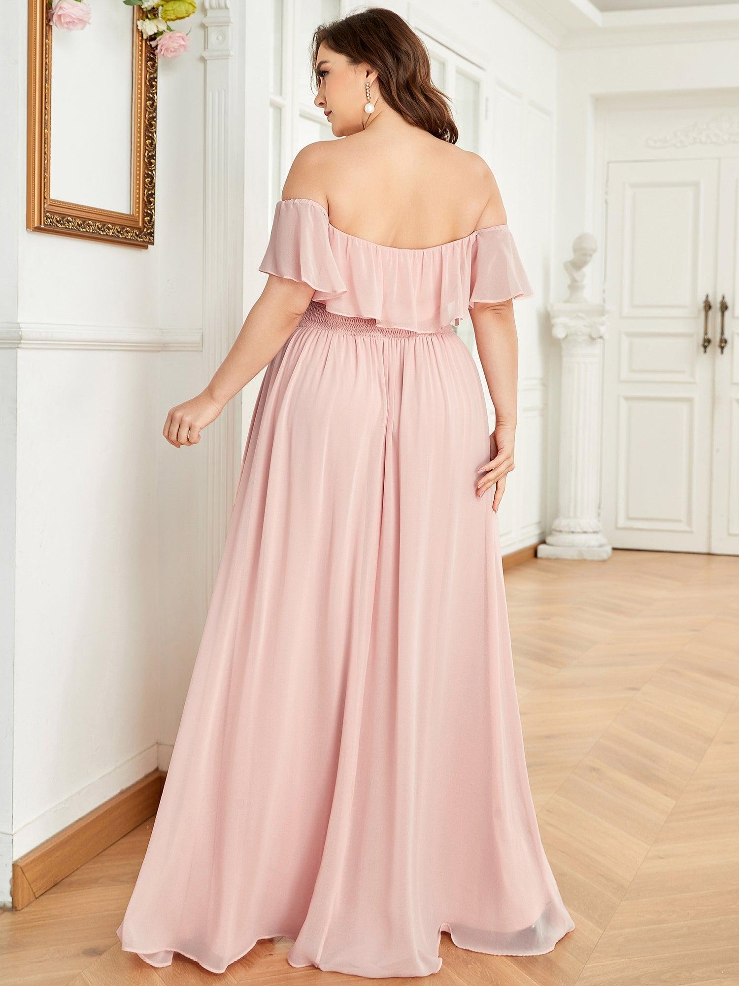 Robe de soirée grande taille à volants et épaules dénudéess #Couleur_Rose