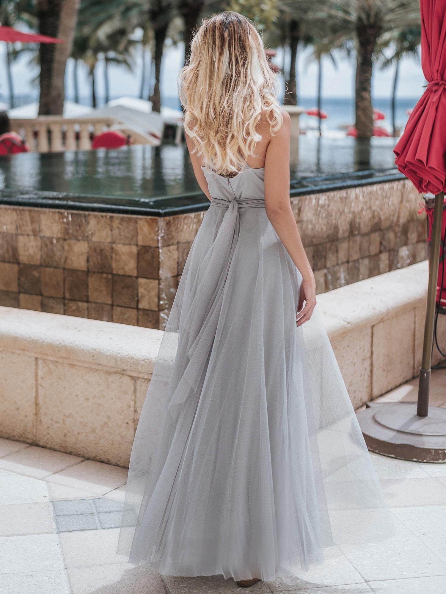 Robes De Demoiselle D'Honneur Maxi En Tulle à Col En V #Couleur_Gris