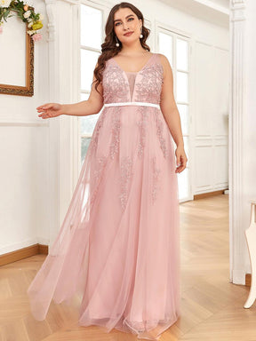 Robe de soirée en tulle fluide sans manches avec appliques élégantes de grande taille