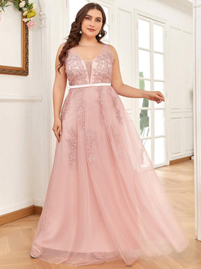 Robe de soirée en tulle fluide sans manches avec appliques élégantes de grande taille