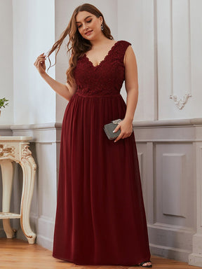 Robe de Soirée Longue élégante en Dentelle Florale à Col en V