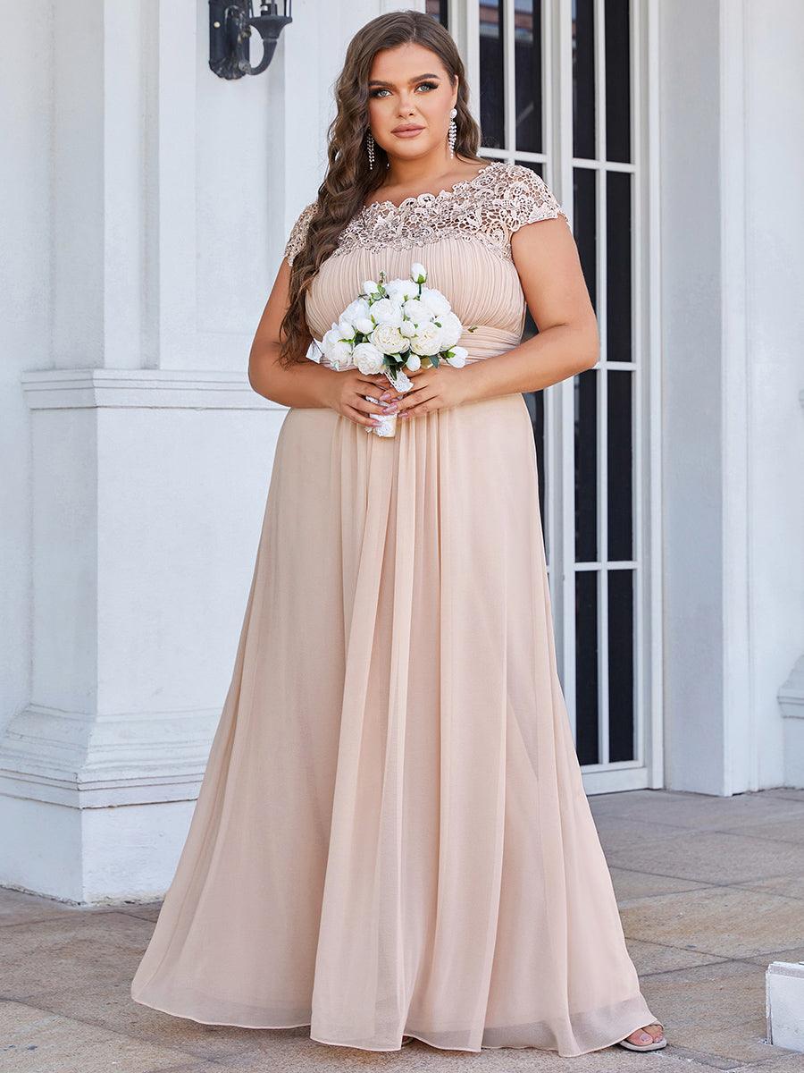 Robe mariage invitée élégante et flatteuse de grande taille #Couleur_Blush