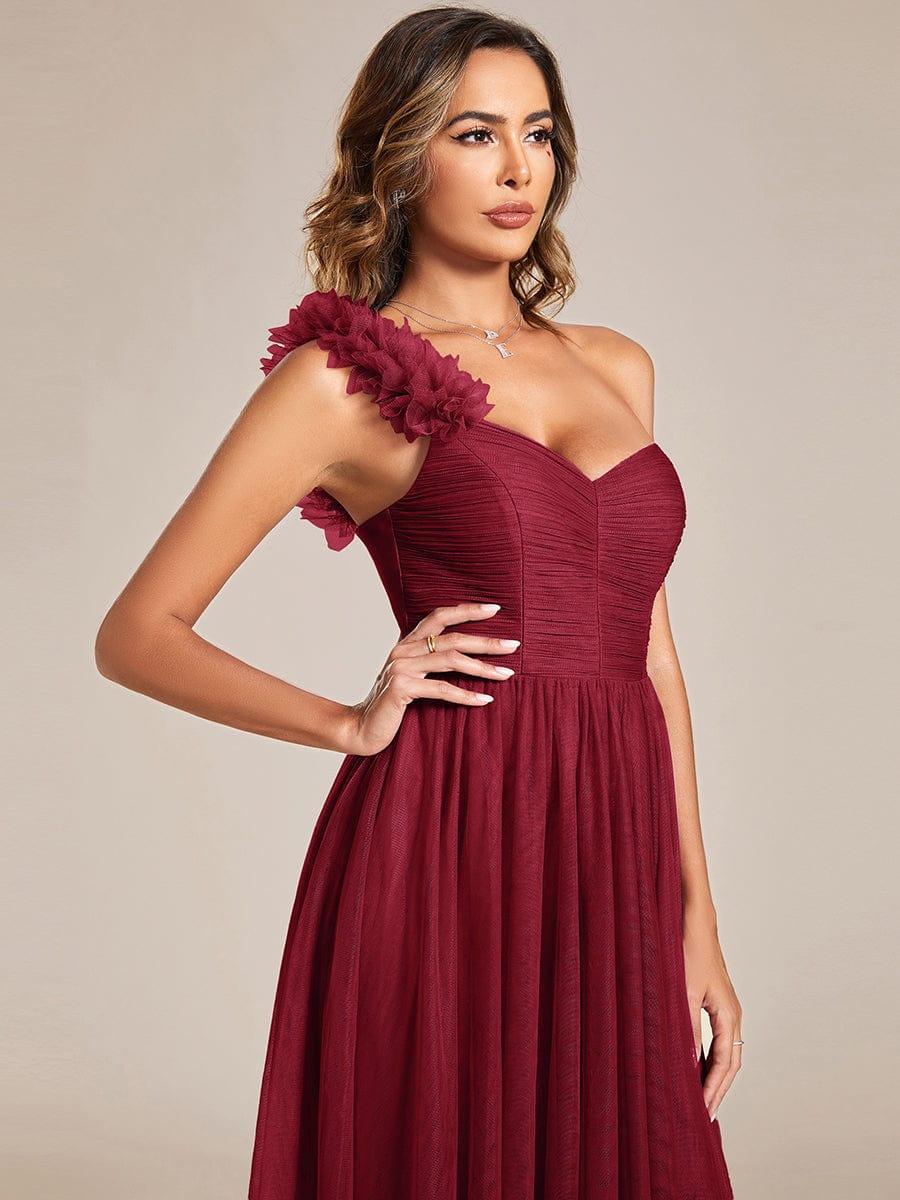 Robe demoiselle d'honneur à une épaule appliquée en tulle avec une fente haute #Couleur_Bordeaux