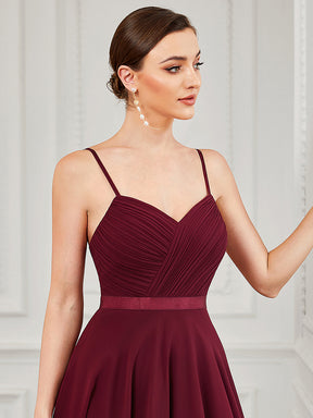 Robe de demoiselle d'honneur plissée longueur genou en mousseline à volants