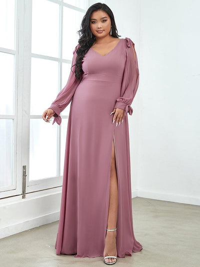 pretty IVORY|Robe de demoiselle d'honneur fendue à manches longues et col en V de grande taille