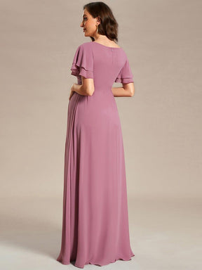 Robe de maternité en mousseline plissée à manches volantées