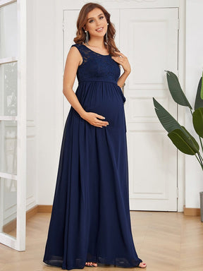Robe de maternité longue en dentelle à encolure dégagée et dos bas
